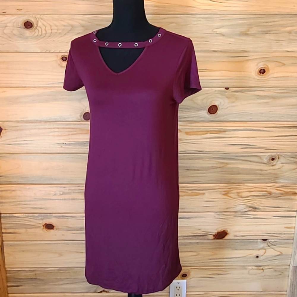 Glitz Maroon Short Sleeved Dress Ladies Size Large